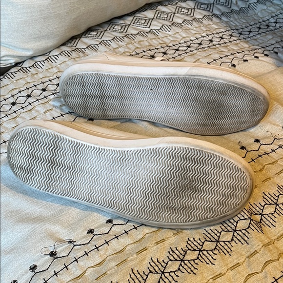 Patina Women's White Leather Sneakers - Picture 6 of 6